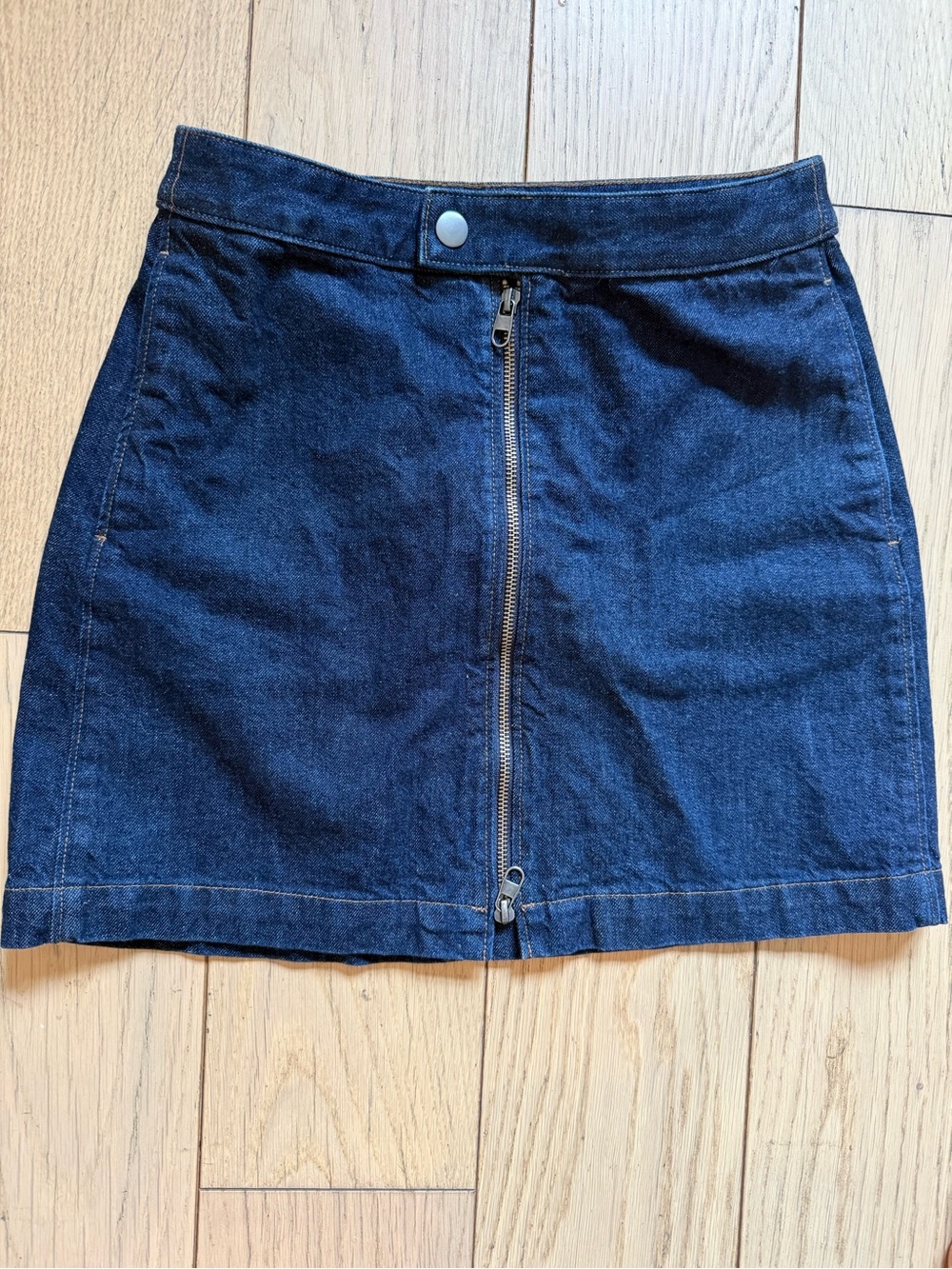 Uniqlo Dark Blue Denim Front-Zip Mini Skirt